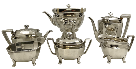 Tiffany & Co. Sterling Silver 6-Piece 1907 Tea & Coffee Set in Century Pattern and in Art Deco Style